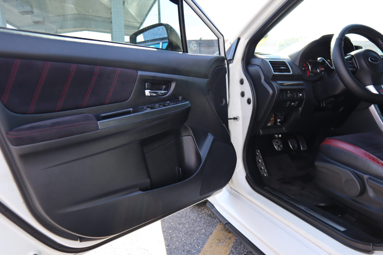 Subaru WRX STI 4dr Sdn 2015