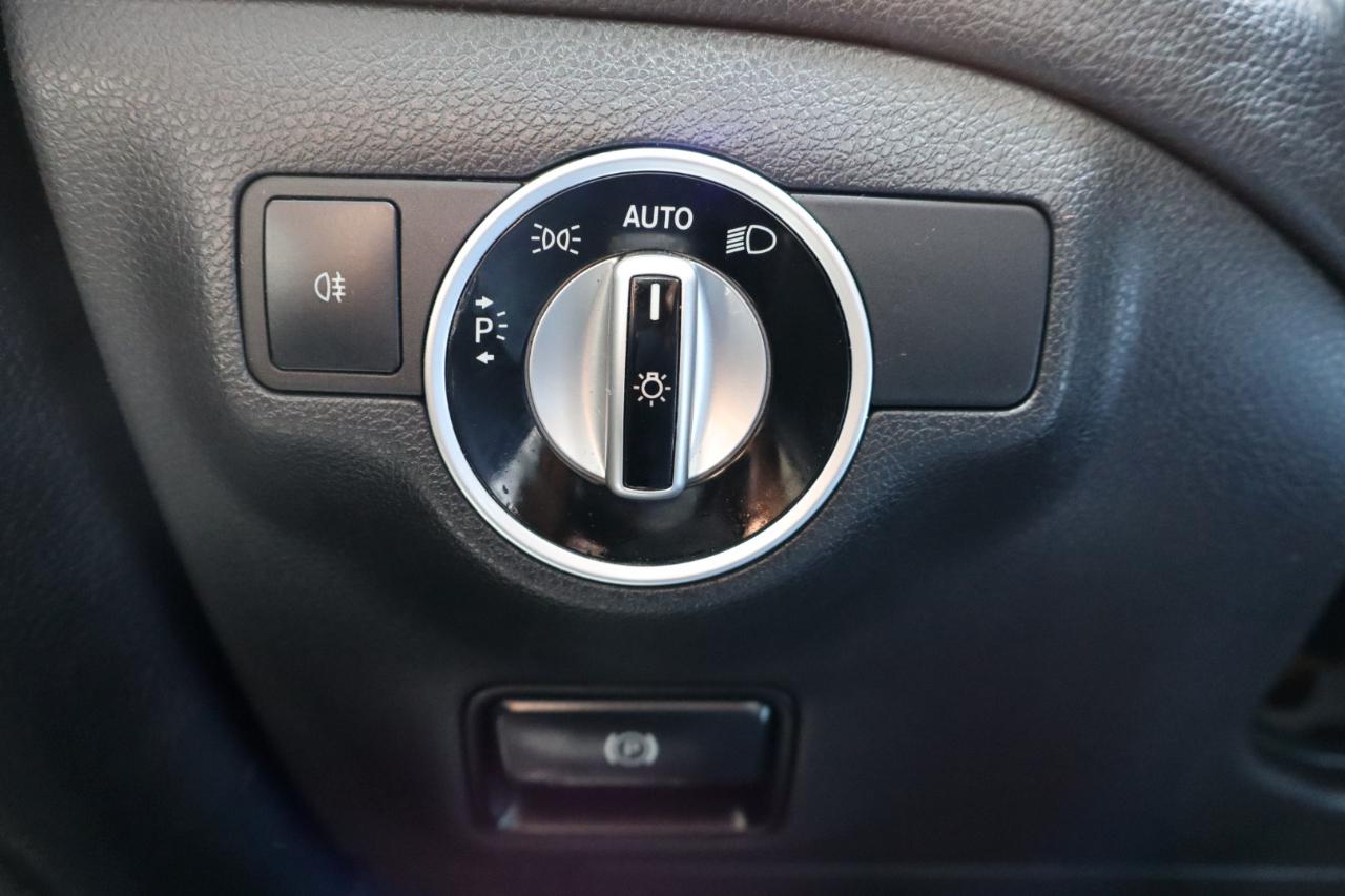 Mercedes-Benz CLA-Class 4dr Sdn CLA 250 FWD 2014