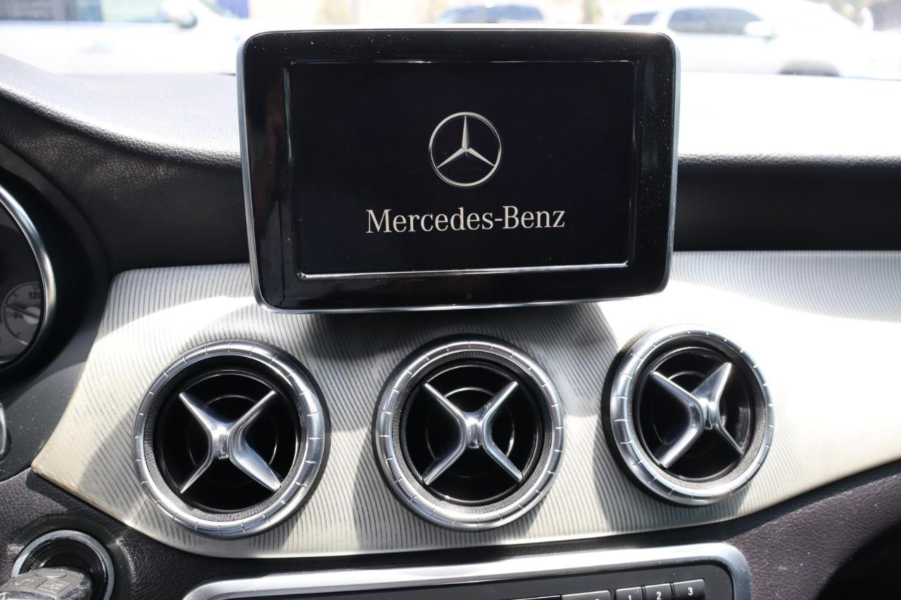 Mercedes-Benz CLA-Class 4dr Sdn CLA 250 FWD 2014
