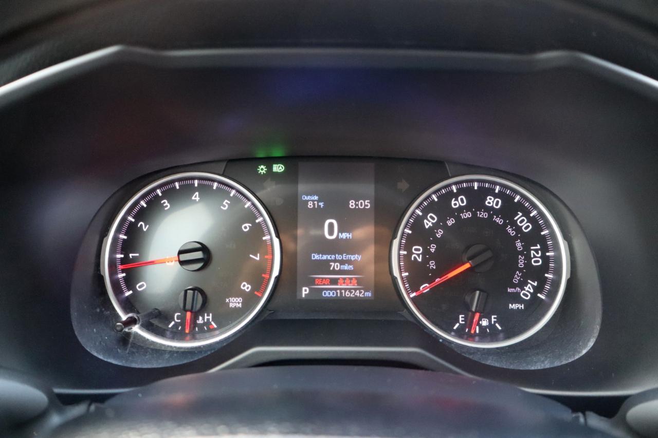 Toyota RAV4 LE AWD (Natl) 2020