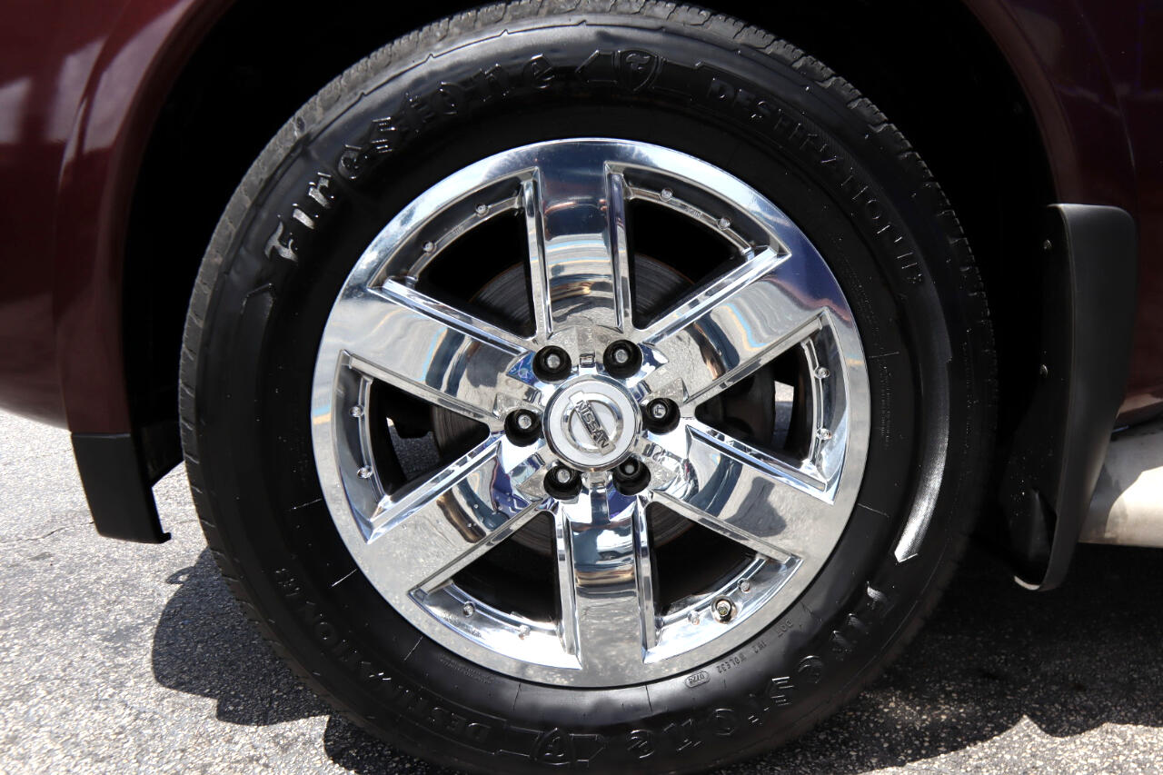 Nissan Armada 2WD 4dr Platinum 2013 Nissan Armada 2WD 4dr Platinum 2013