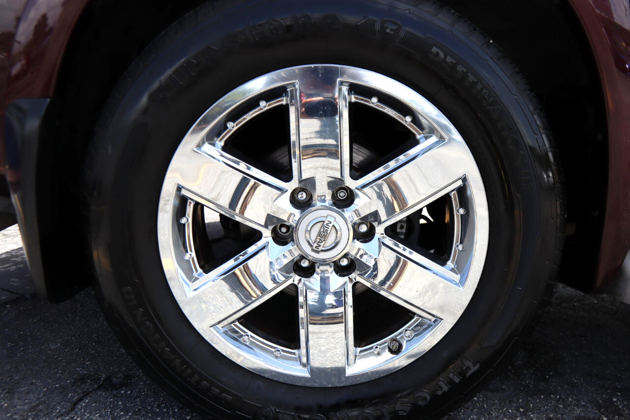 Nissan Armada 2WD 4dr Platinum 2013 Nissan Armada 2WD 4dr Platinum 2013