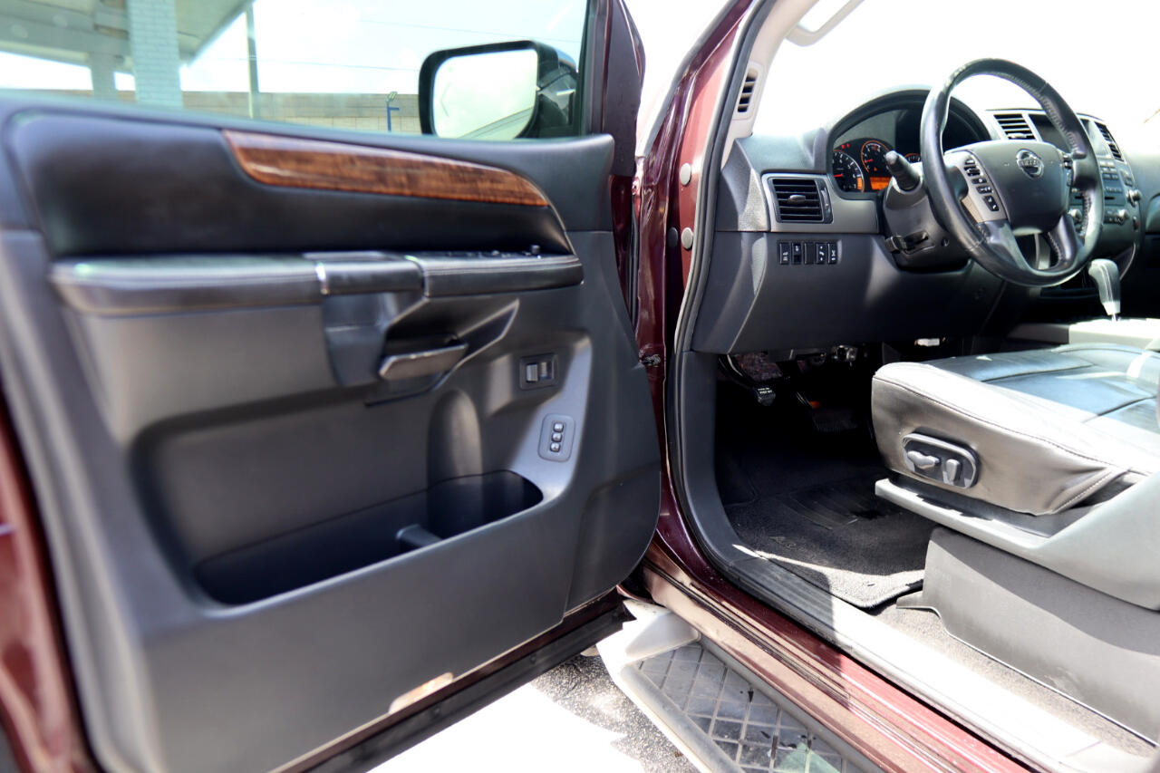 Nissan Armada 2WD 4dr Platinum 2013 Nissan Armada 2WD 4dr Platinum 2013