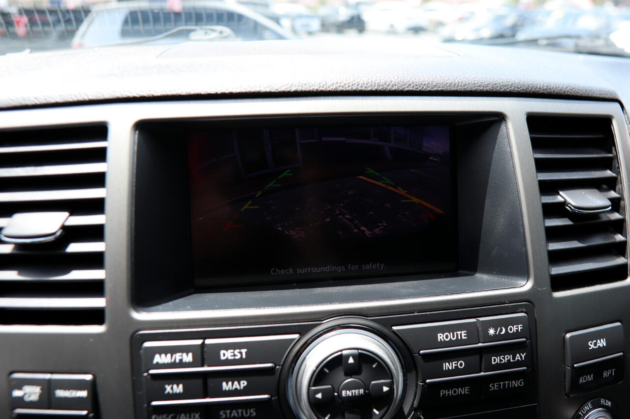 Nissan Armada 2WD 4dr Platinum 2013 Nissan Armada 2WD 4dr Platinum 2013