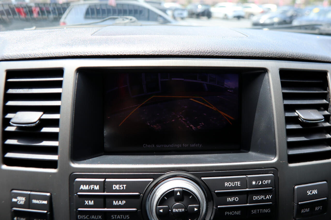 Nissan Armada 2WD 4dr Platinum 2013 Nissan Armada 2WD 4dr Platinum 2013