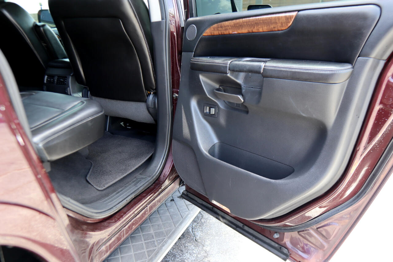 Nissan Armada 2WD 4dr Platinum 2013 Nissan Armada 2WD 4dr Platinum 2013