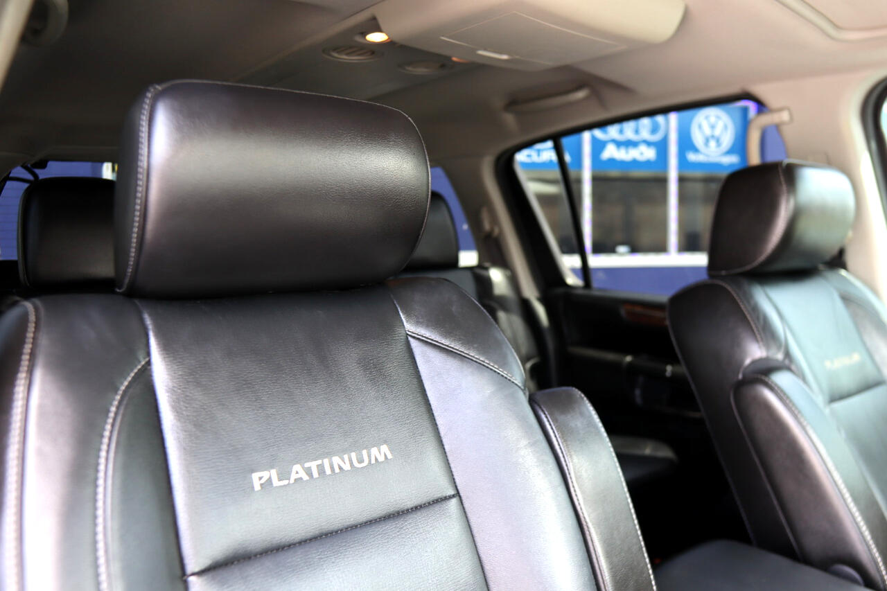 Nissan Armada 2WD 4dr Platinum 2013 Nissan Armada 2WD 4dr Platinum 2013