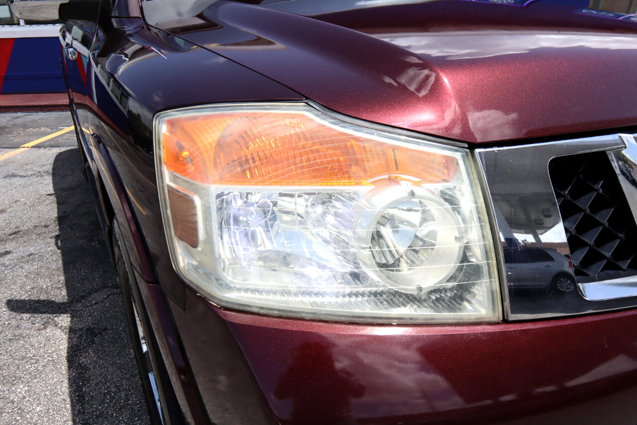 Nissan Armada 2WD 4dr Platinum 2013 Nissan Armada 2WD 4dr Platinum 2013