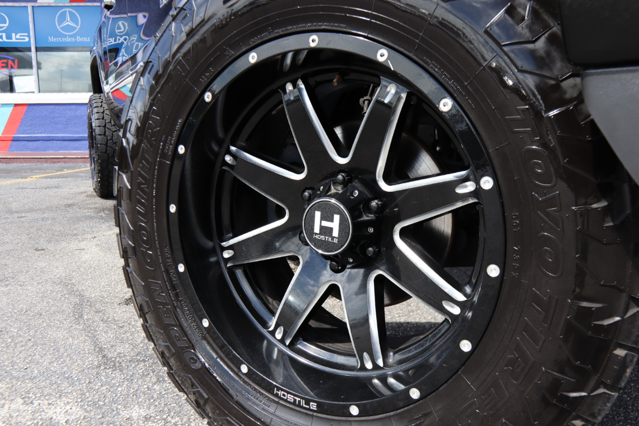 GMC Sierra 1500 4WD Crew Cab 143.5" SLT 2018 GMC Sierra 1500 4WD Crew Cab 143.5" SLT 2018