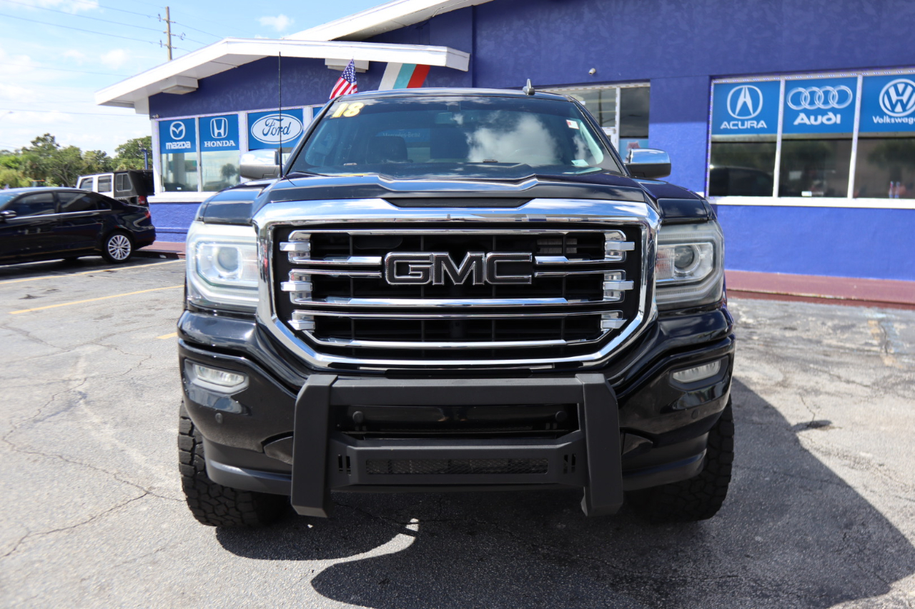 GMC Sierra 1500 4WD Crew Cab 143.5" SLT 2018 GMC Sierra 1500 4WD Crew Cab 143.5" SLT 2018