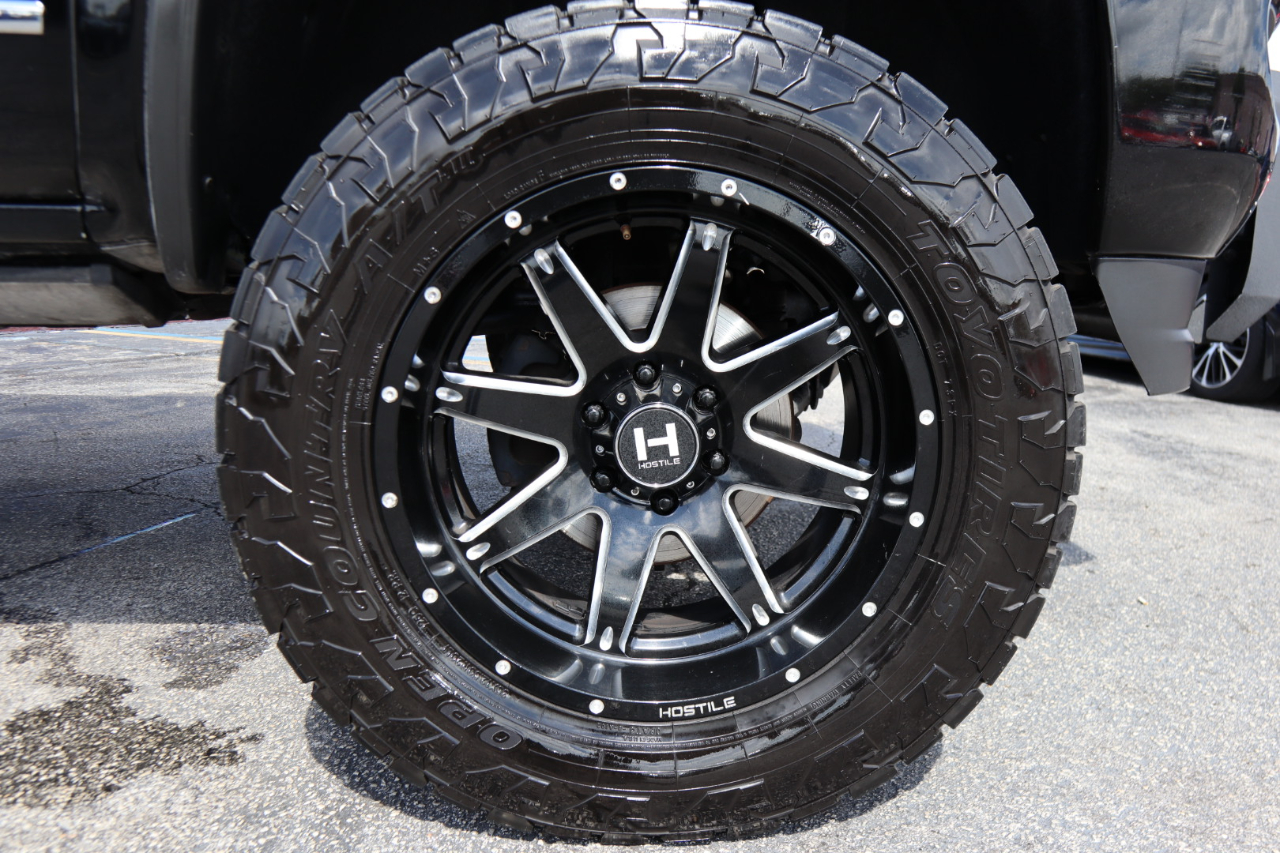 GMC Sierra 1500 4WD Crew Cab 143.5" SLT 2018 GMC Sierra 1500 4WD Crew Cab 143.5" SLT 2018