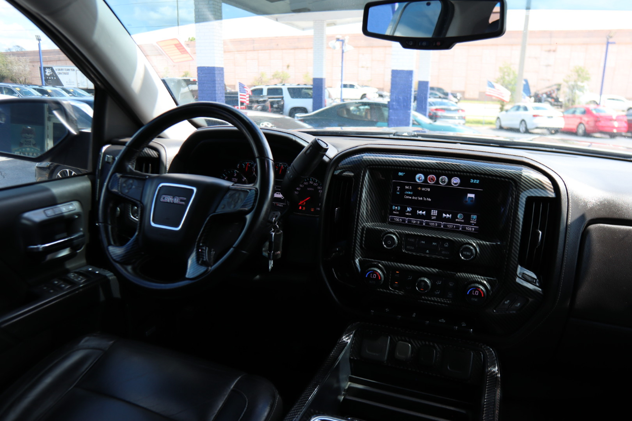 GMC Sierra 1500 4WD Crew Cab 143.5" SLT 2018 GMC Sierra 1500 4WD Crew Cab 143.5" SLT 2018