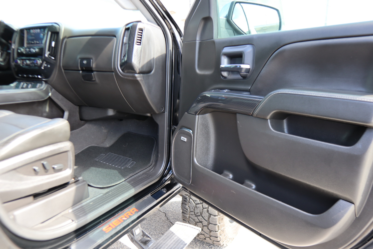 GMC Sierra 1500 4WD Crew Cab 143.5" SLT 2018 GMC Sierra 1500 4WD Crew Cab 143.5" SLT 2018