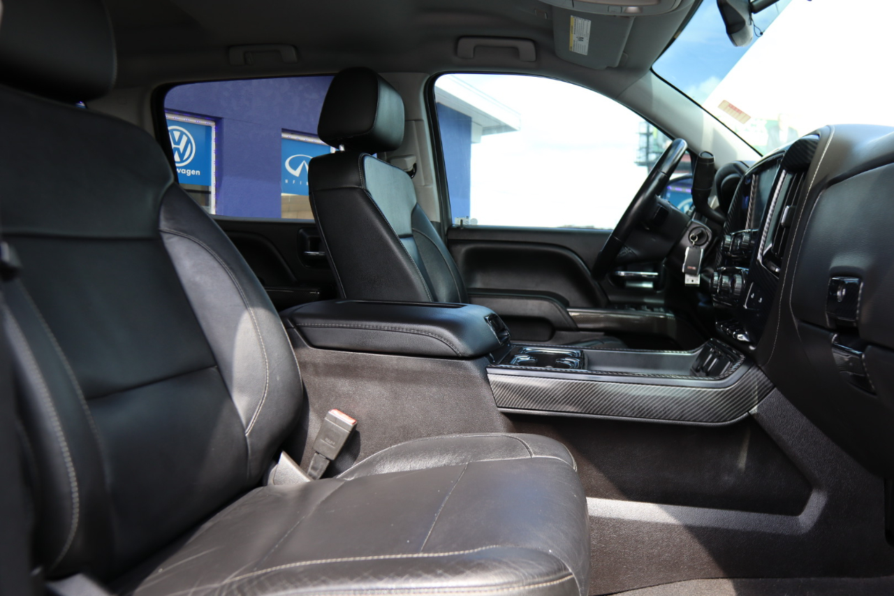 GMC Sierra 1500 4WD Crew Cab 143.5" SLT 2018 GMC Sierra 1500 4WD Crew Cab 143.5" SLT 2018