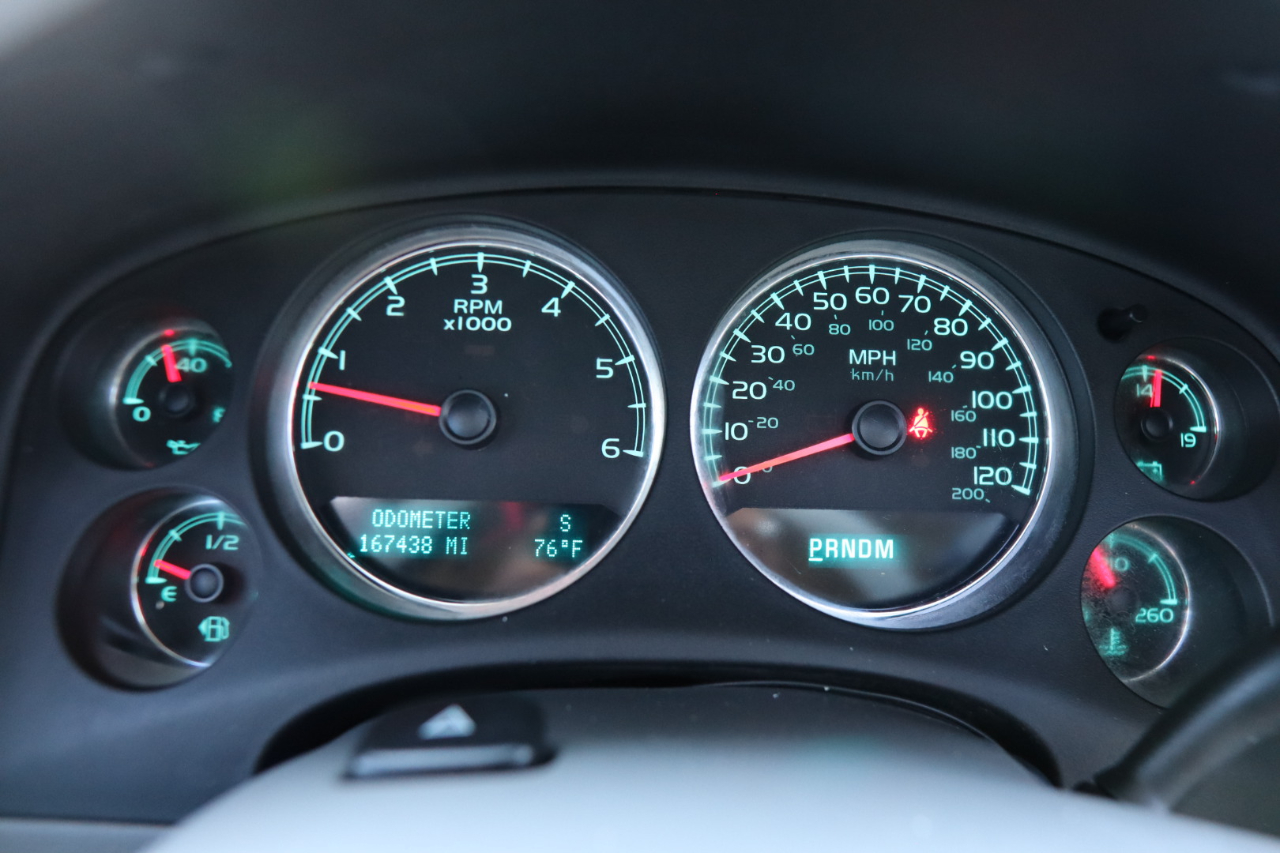 Chevrolet Suburban 2WD 4dr 1500 LT 2010 Chevrolet Suburban 2WD 4dr 1500 LT 2010