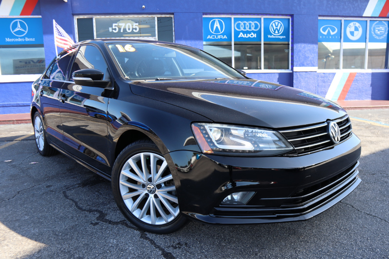 Volkswagen Jetta Sedan 4dr Auto 1.8T SEL 2016 Volkswagen Jetta Sedan 4dr Auto 1.8T SEL 2016