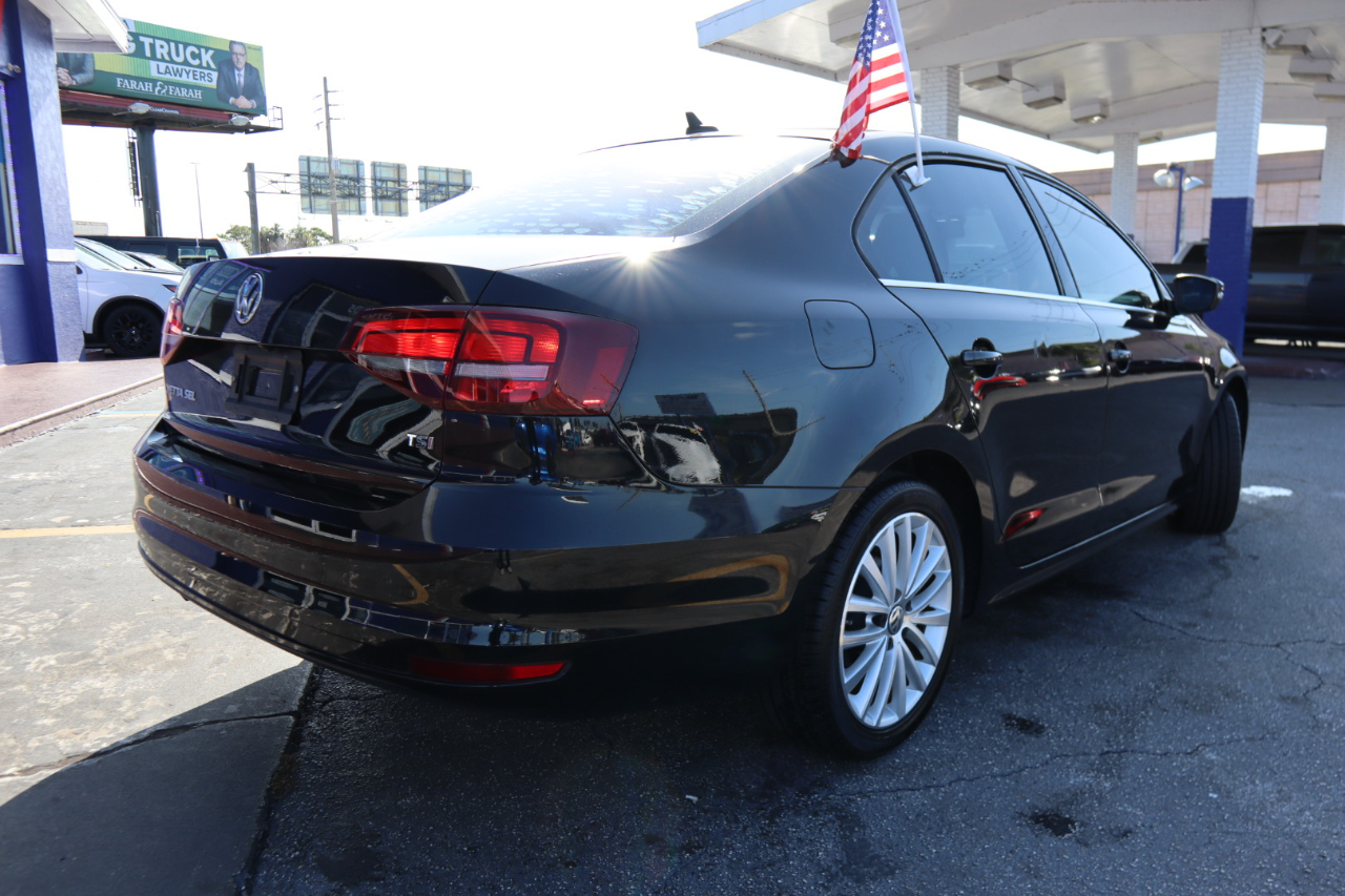 Volkswagen Jetta Sedan 4dr Auto 1.8T SEL 2016 Volkswagen Jetta Sedan 4dr Auto 1.8T SEL 2016