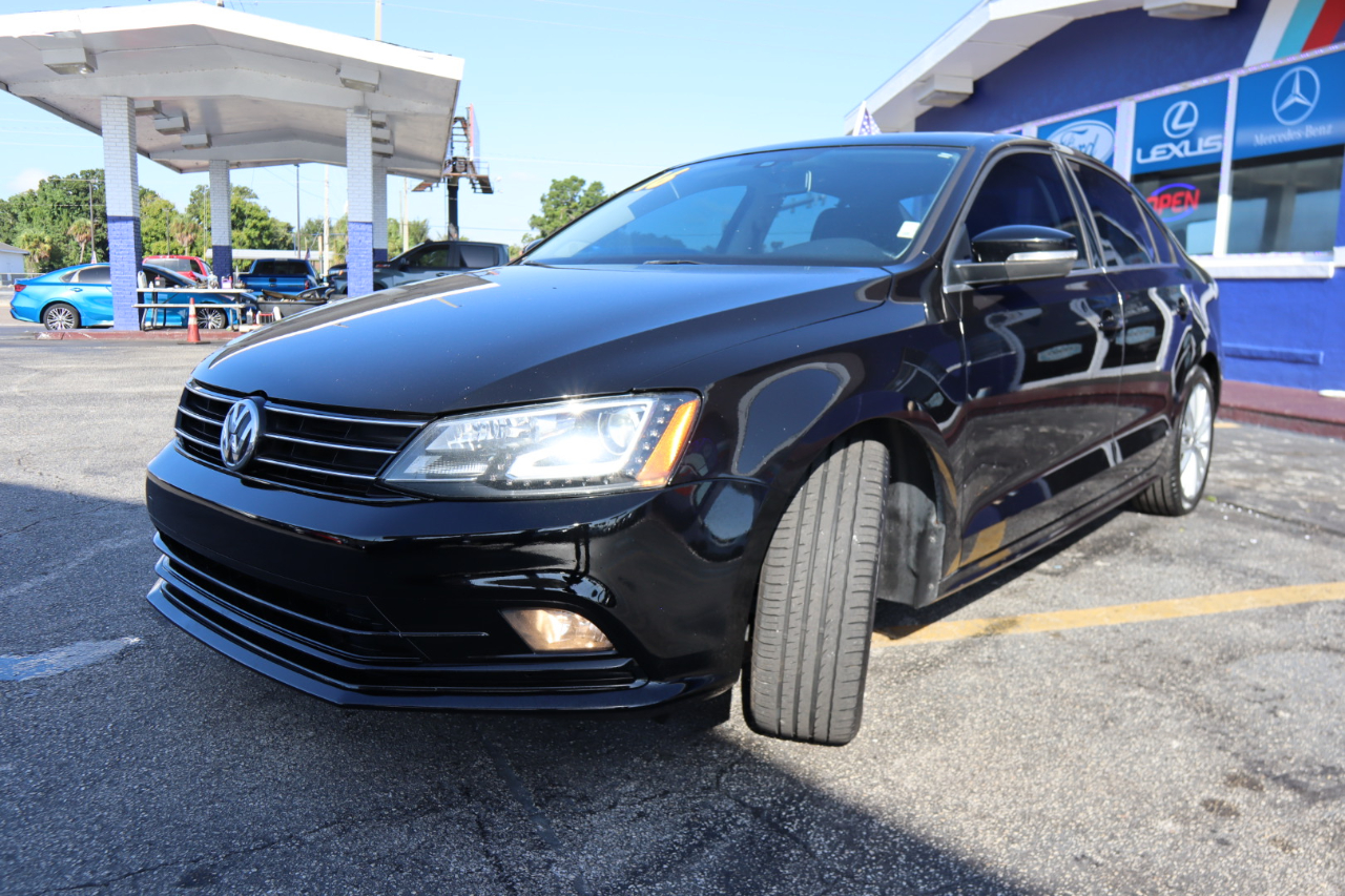 Volkswagen Jetta Sedan 4dr Auto 1.8T SEL 2016 Volkswagen Jetta Sedan 4dr Auto 1.8T SEL 2016