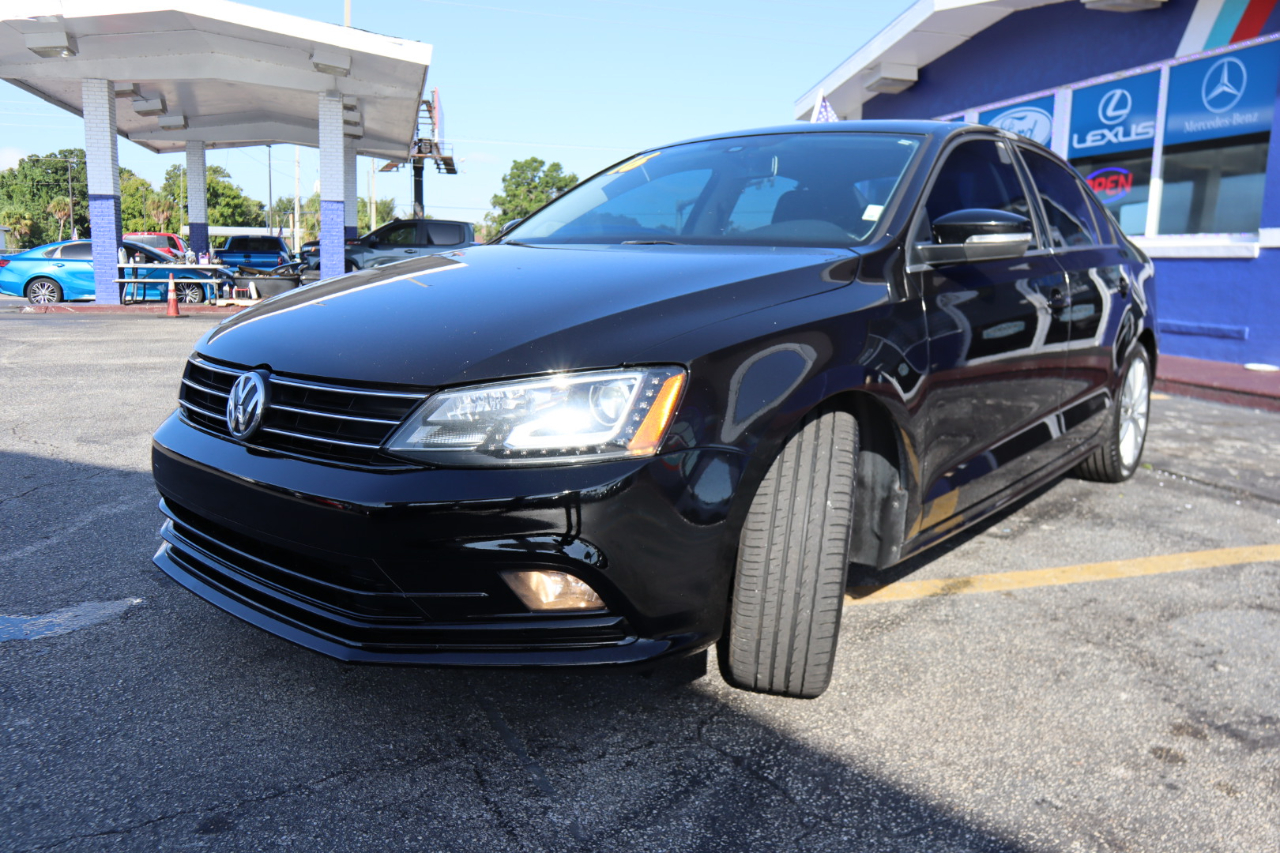 Volkswagen Jetta Sedan 4dr Auto 1.8T SEL 2016 Volkswagen Jetta Sedan 4dr Auto 1.8T SEL 2016