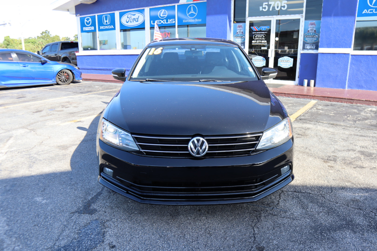 Volkswagen Jetta Sedan 4dr Auto 1.8T SEL 2016 Volkswagen Jetta Sedan 4dr Auto 1.8T SEL 2016