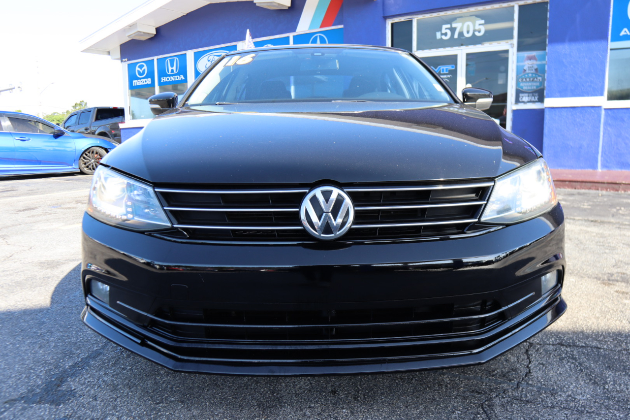 Volkswagen Jetta Sedan 4dr Auto 1.8T SEL 2016 Volkswagen Jetta Sedan 4dr Auto 1.8T SEL 2016