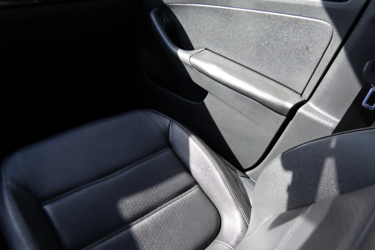 Volkswagen Jetta Sedan 4dr Auto 1.8T SEL 2016 Volkswagen Jetta Sedan 4dr Auto 1.8T SEL 2016