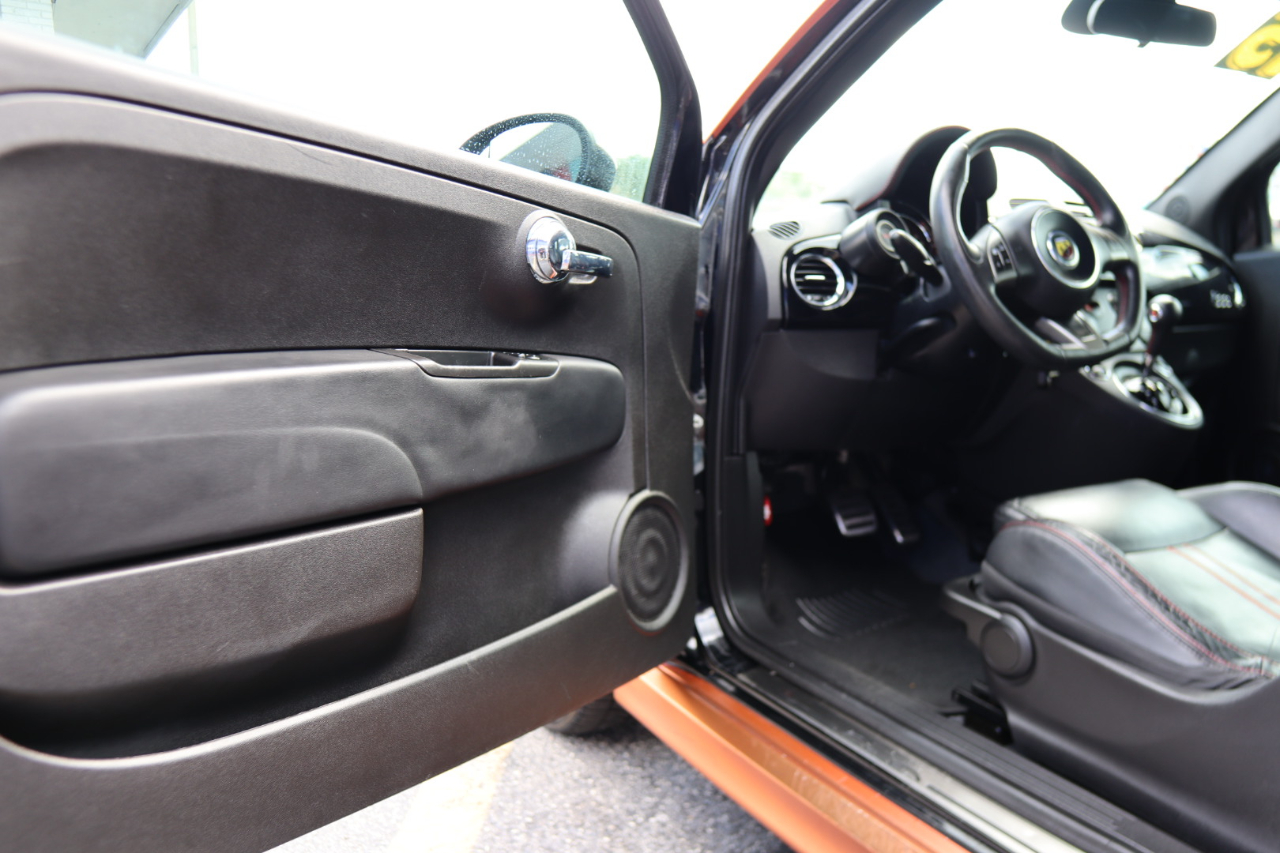 Fiat 500 2dr HB Abarth 2015 Fiat 500 2dr HB Abarth 2015