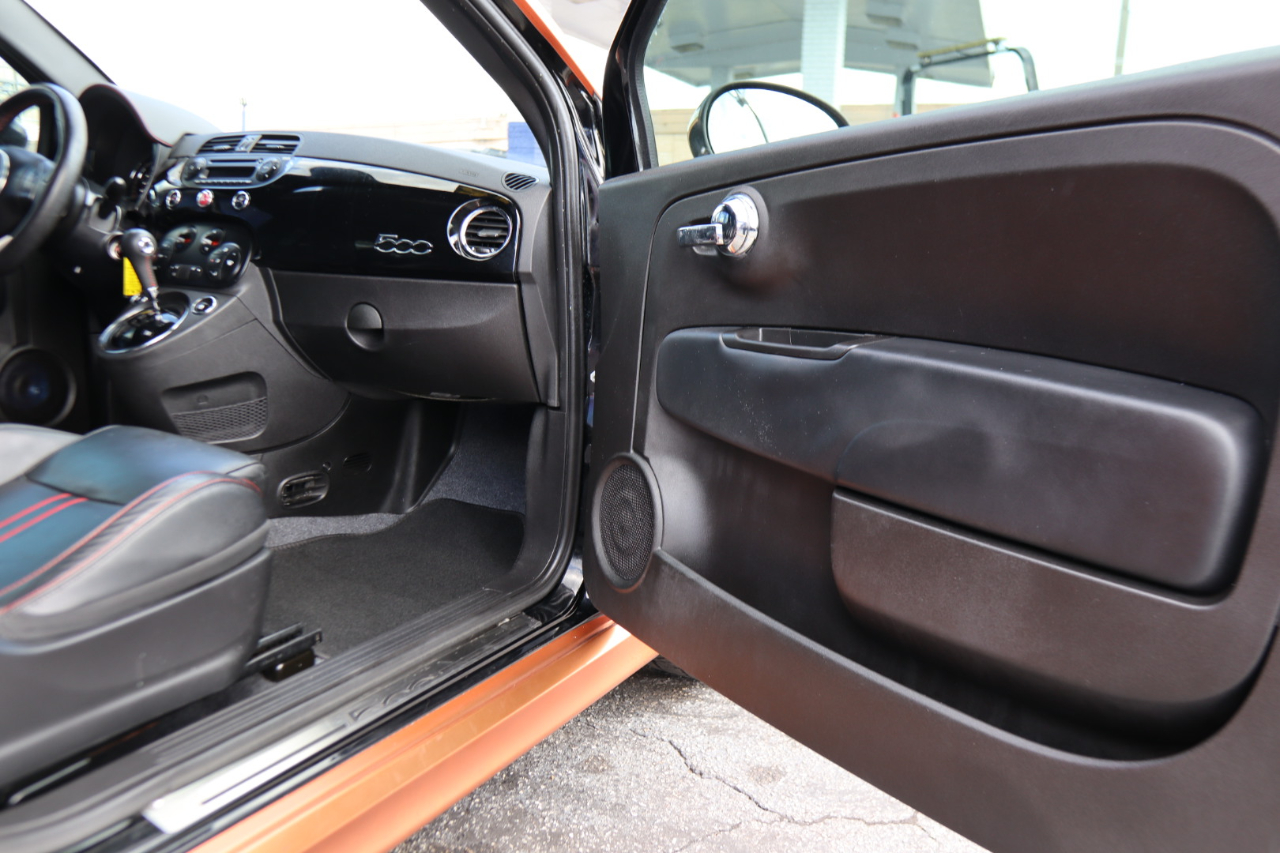 Fiat 500 2dr HB Abarth 2015 Fiat 500 2dr HB Abarth 2015