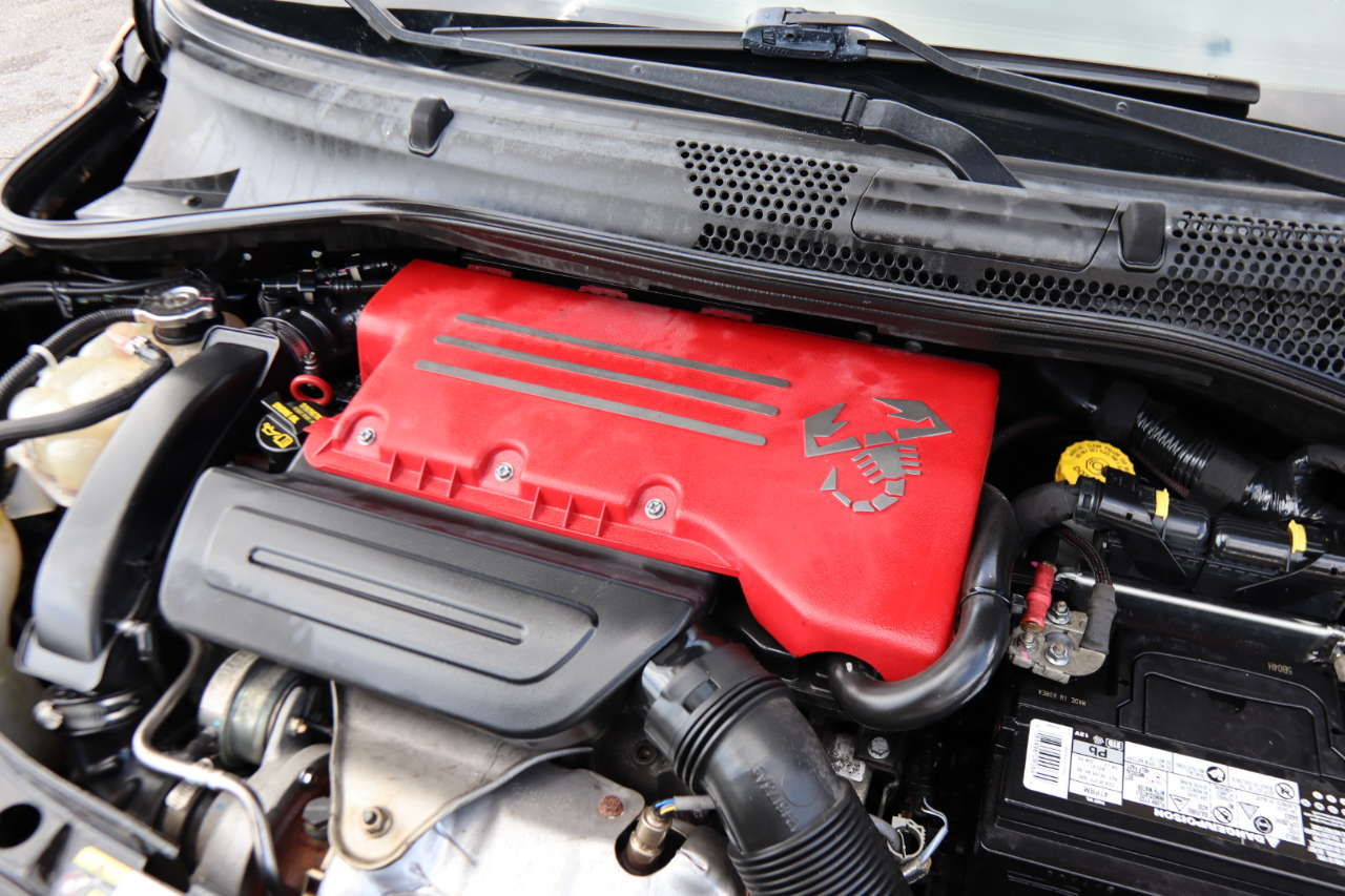 Fiat 500 2dr HB Abarth 2015 Fiat 500 2dr HB Abarth 2015