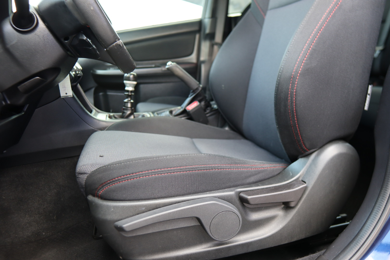 2016 Subaru WRX Base photo 17