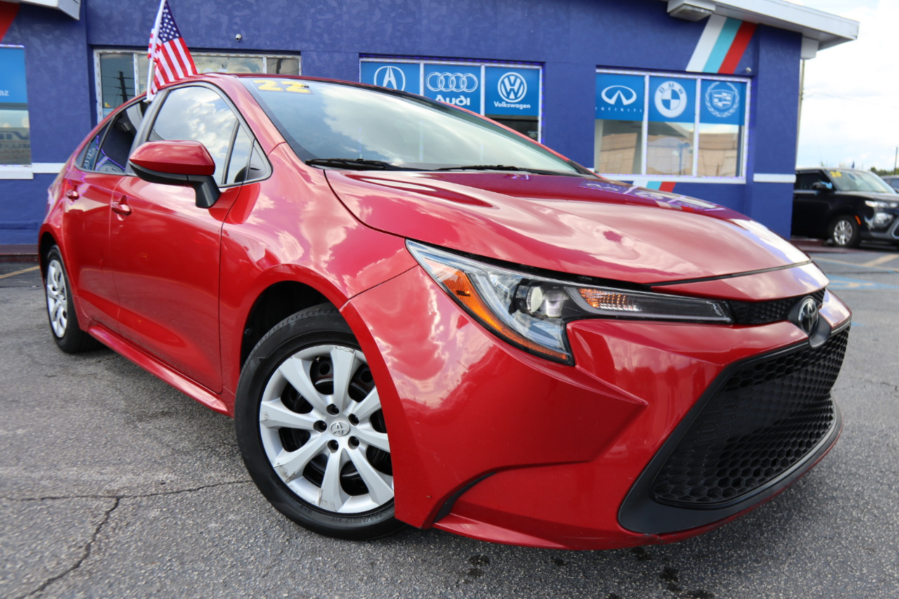 2020 Toyota Corolla LE photo 2