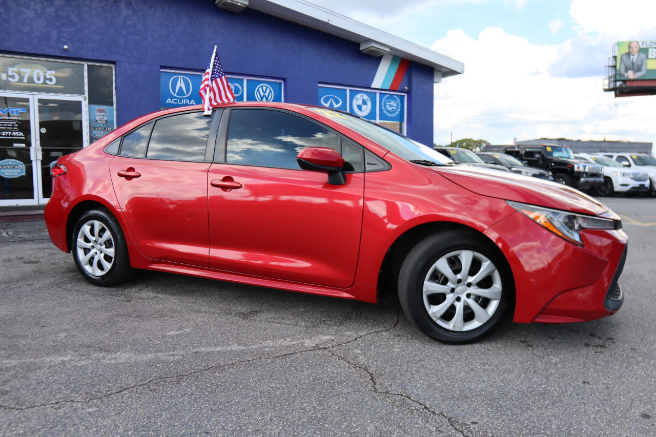 2020 Toyota Corolla LE photo 5