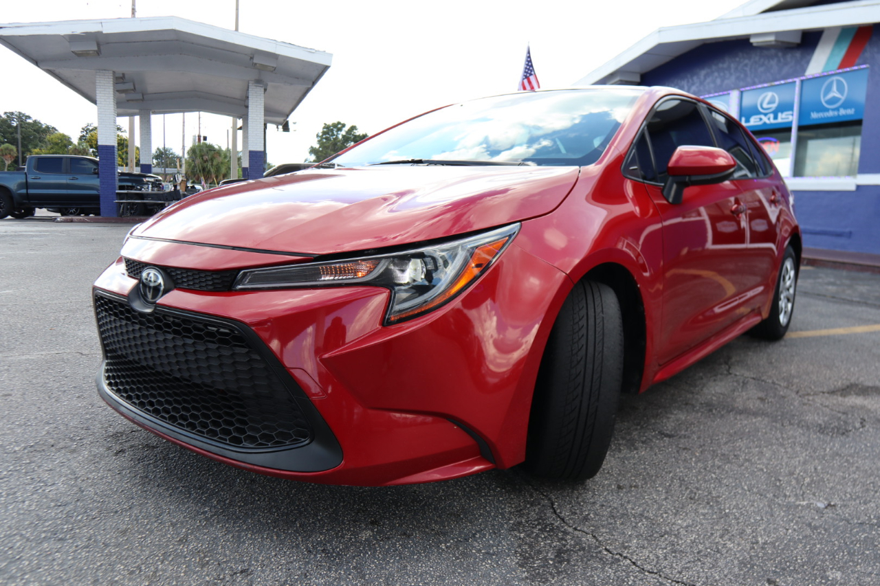 2020 Toyota Corolla LE photo 11