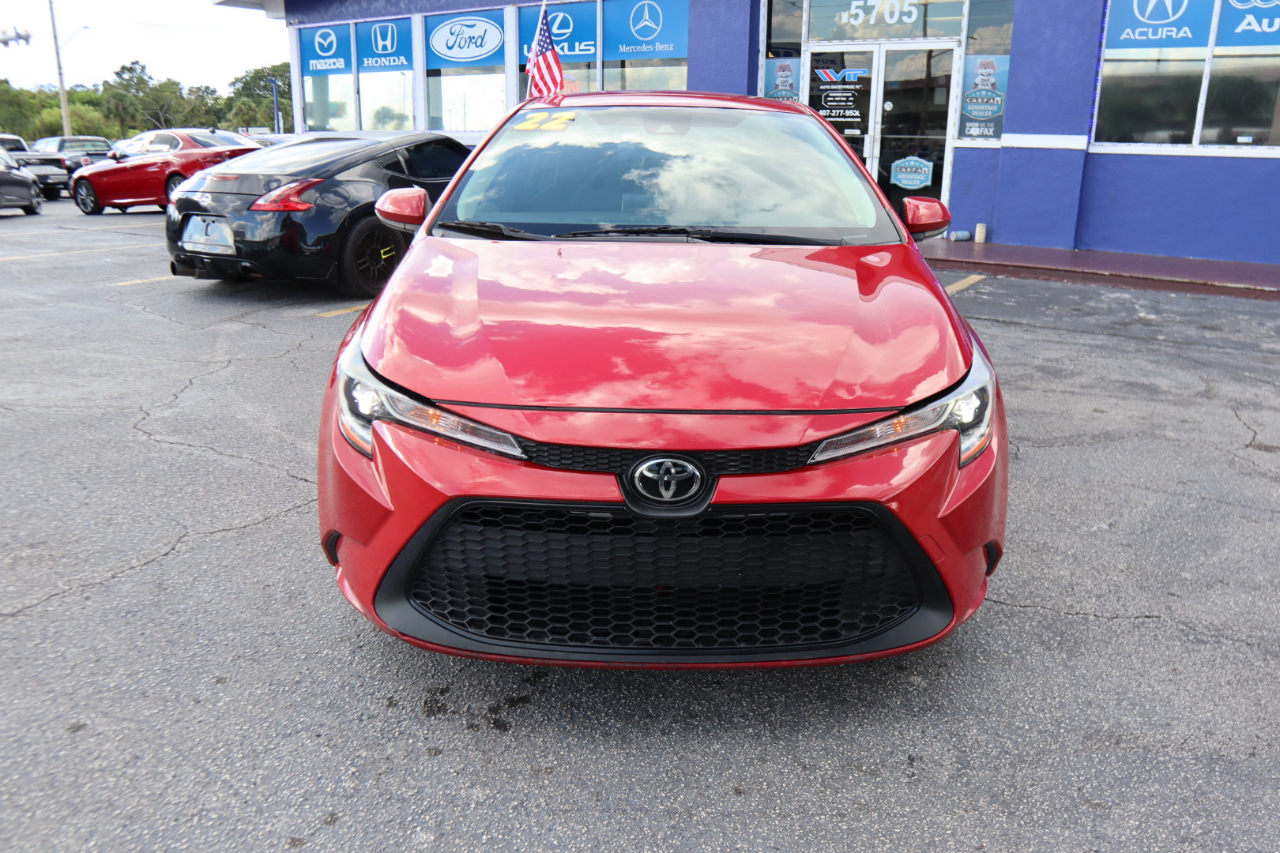 2020 Toyota Corolla LE photo 13