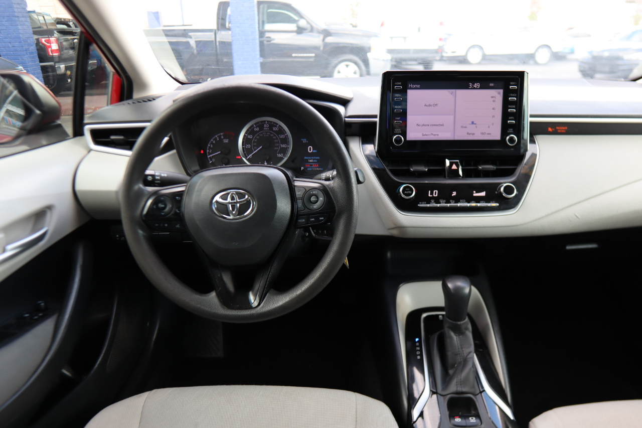 2020 Toyota Corolla LE photo 31