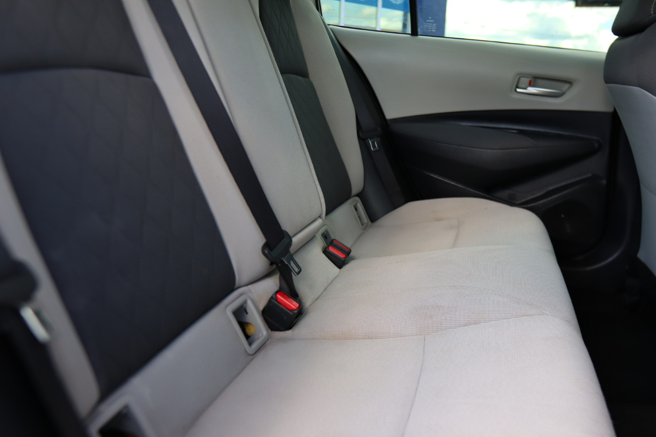 2020 Toyota Corolla LE photo 36