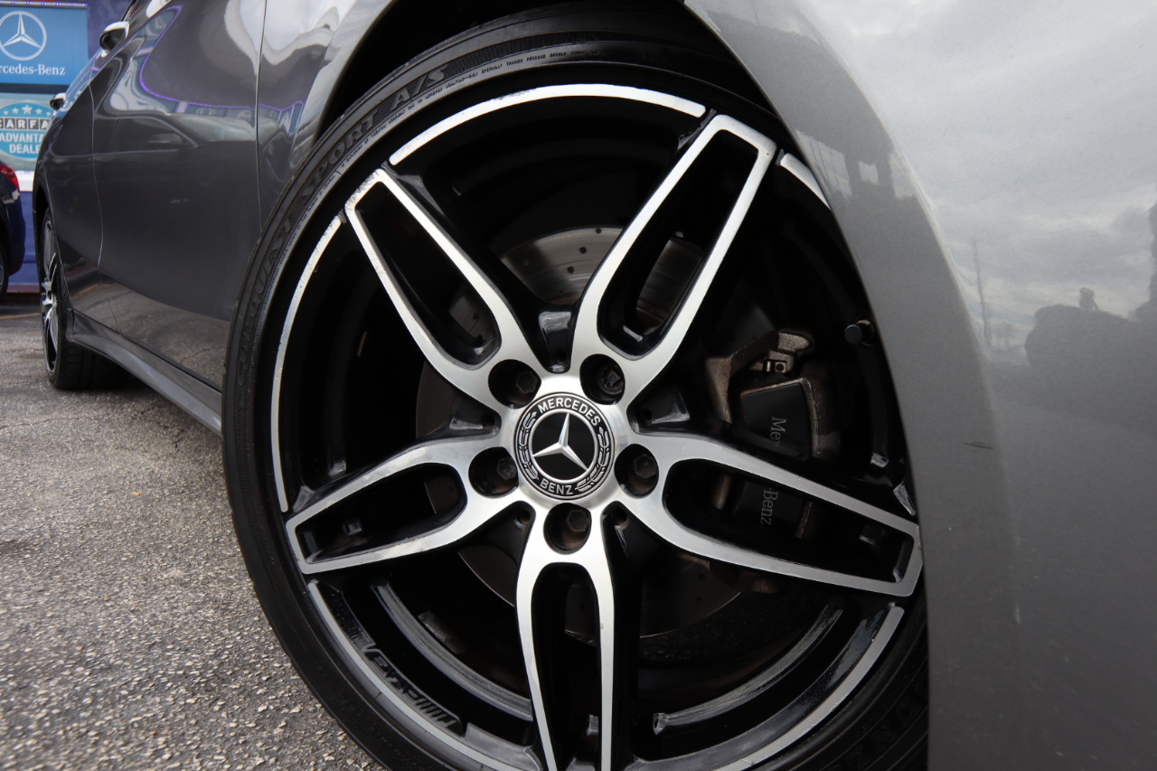 2018 Mercedes Benz CLA 250 photo 3