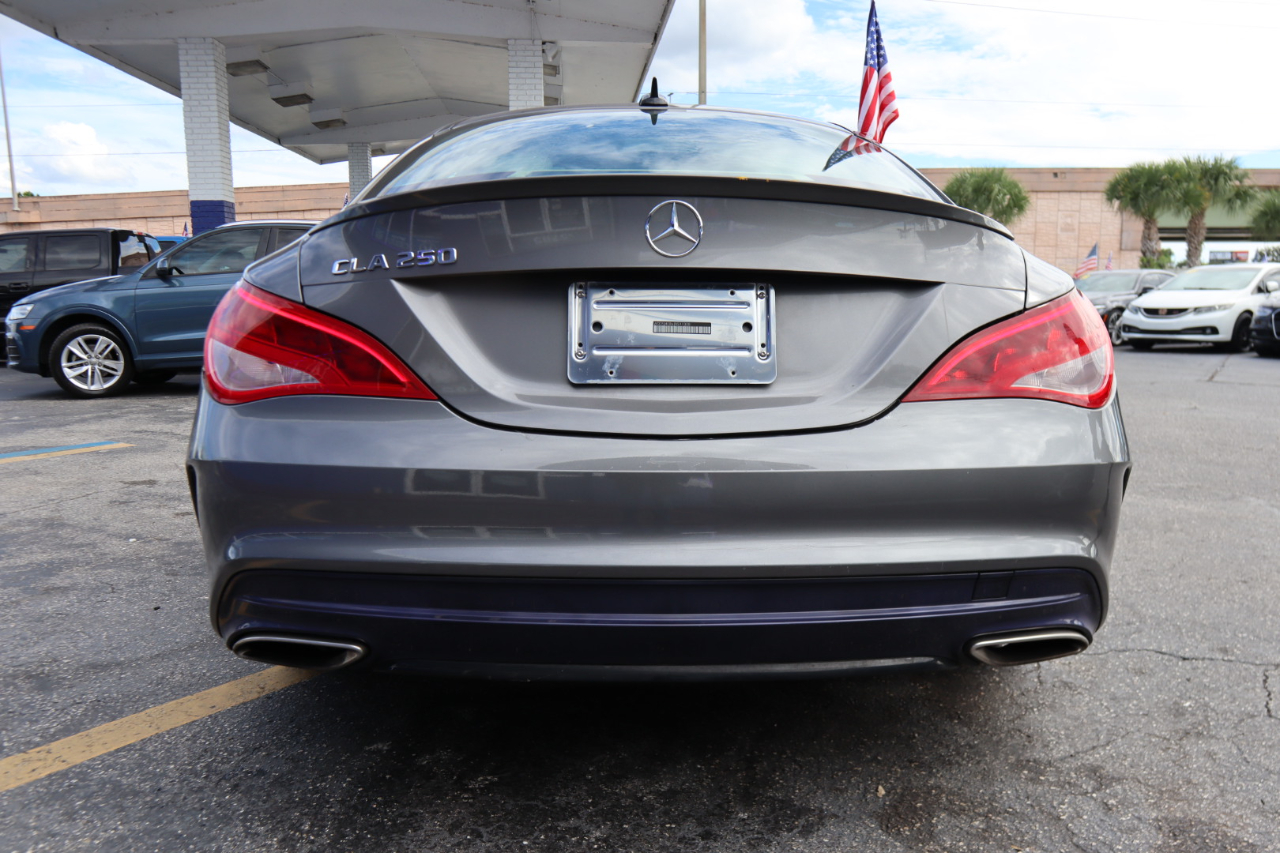 2018 Mercedes Benz CLA 250 photo 6