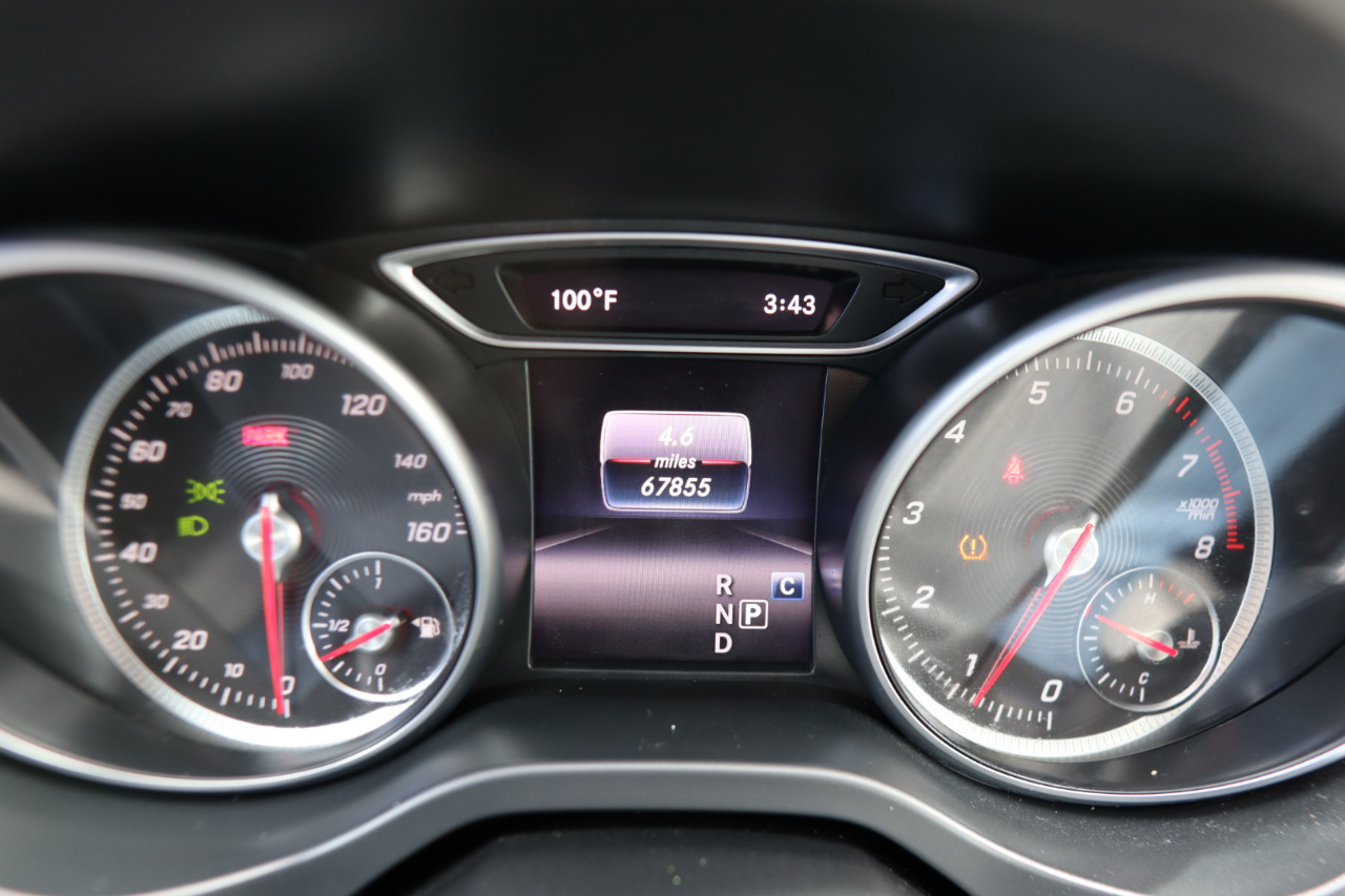 2018 Mercedes Benz CLA 250 photo 18