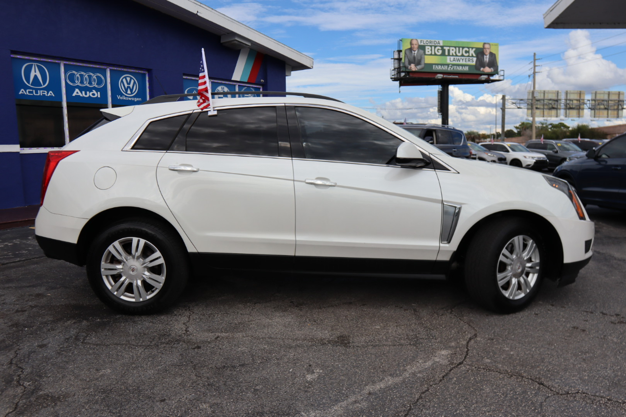 2013 Cadillac SRX Base photo 3