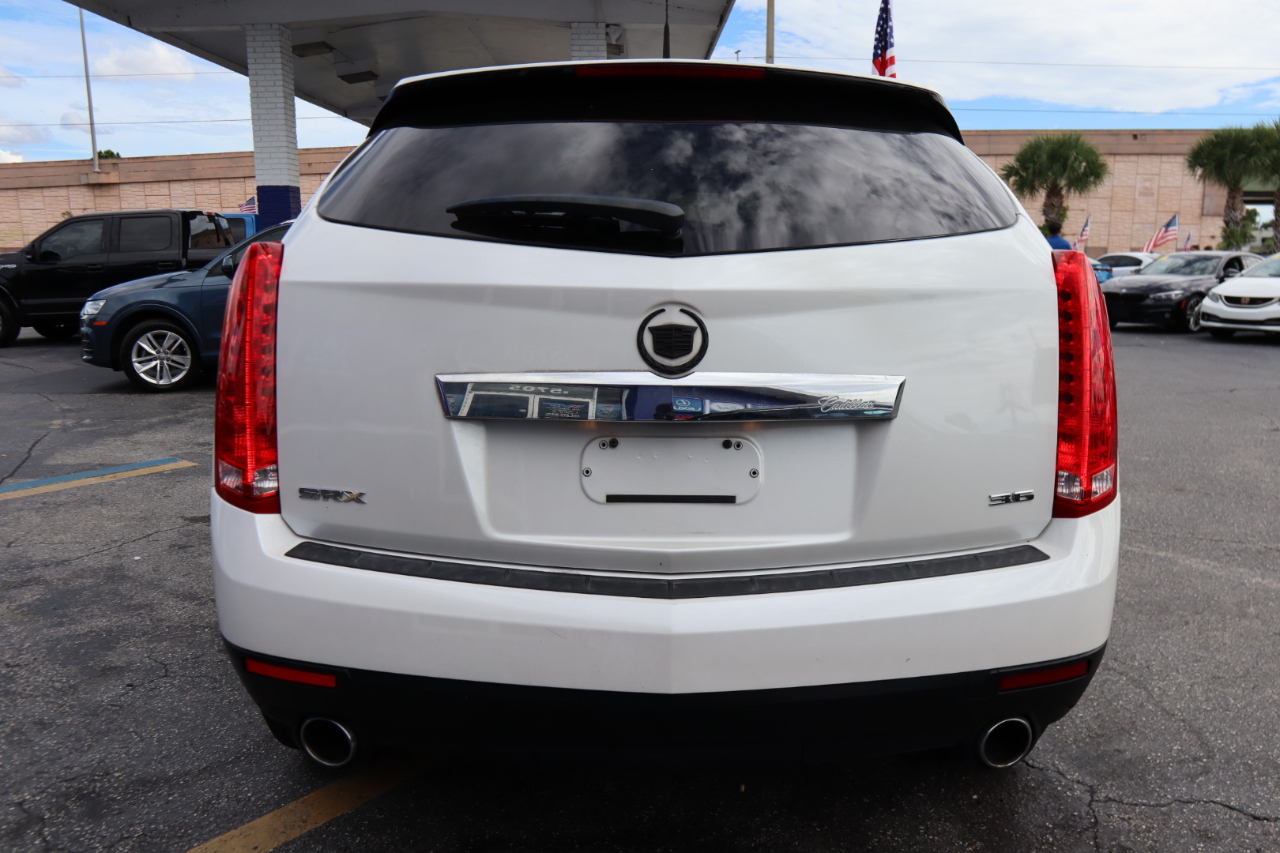 2013 Cadillac SRX Base photo 5