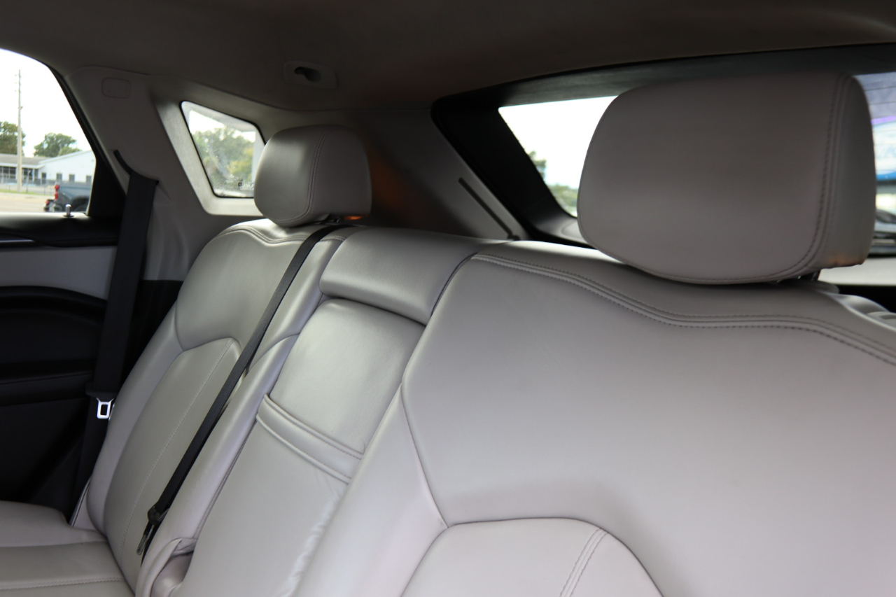 2013 Cadillac SRX Base photo 24