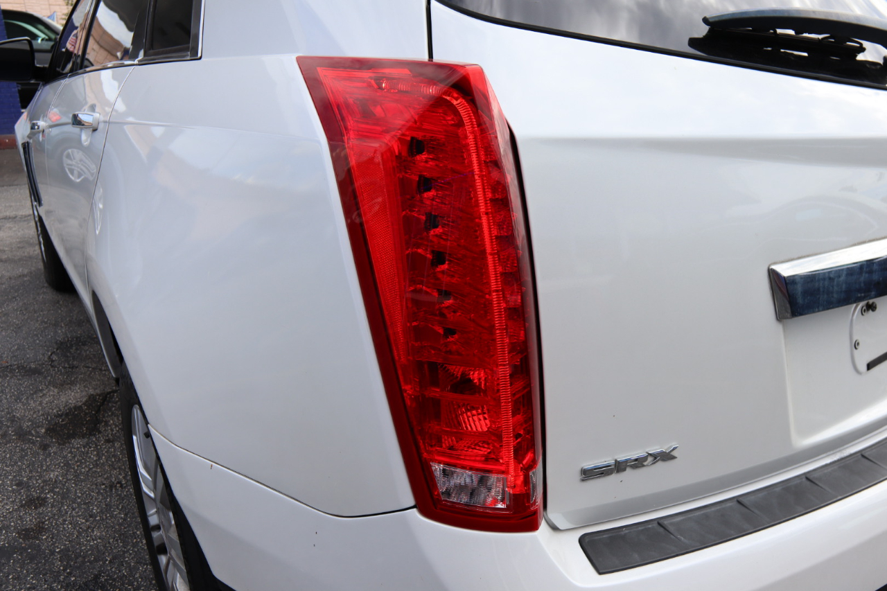2013 Cadillac SRX Base photo 27