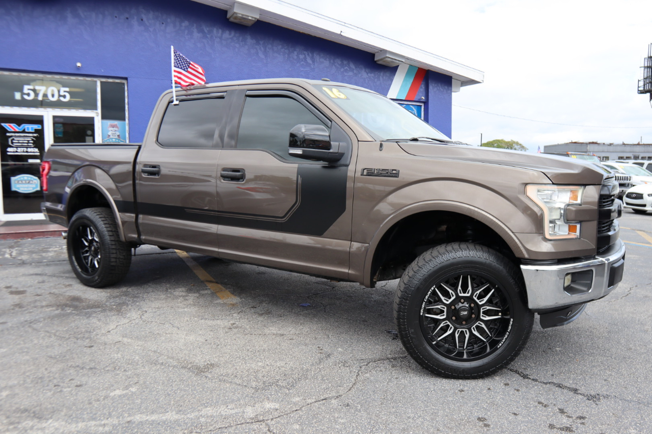 2016 Ford F-150 Lariat photo 2