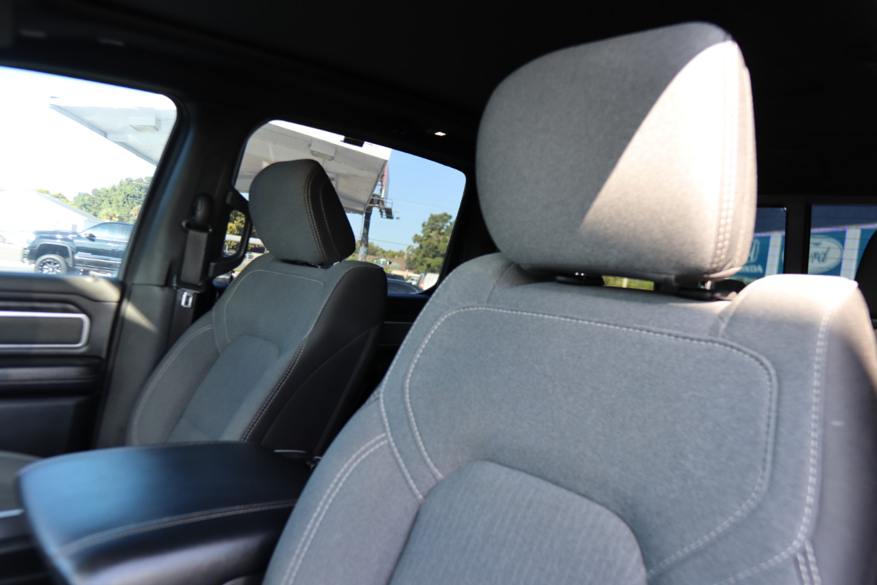 2021 Ram 1500 Big Horn photo 18