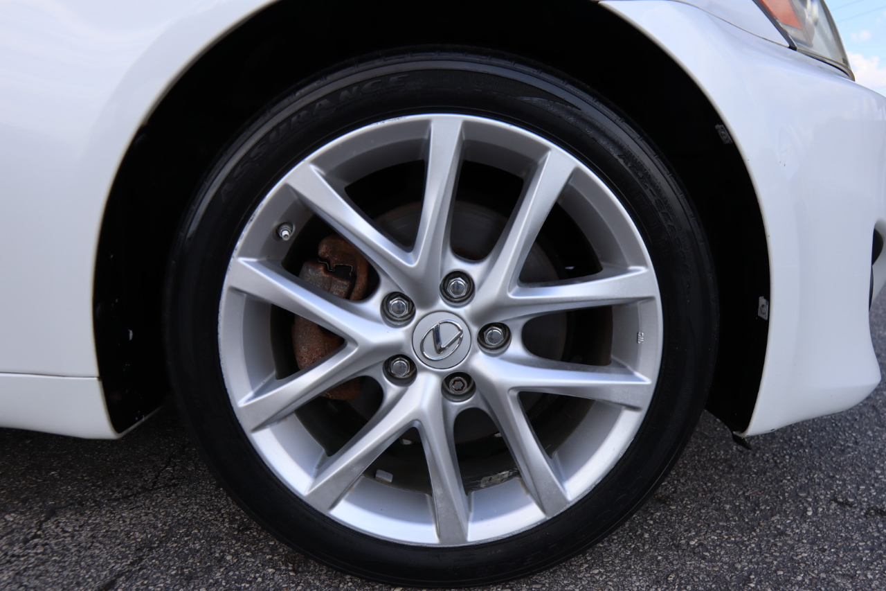 2012 Lexus IS 250 AWD photo 16