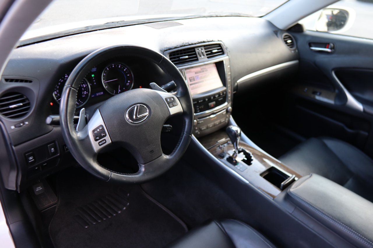 2012 Lexus IS 250 AWD photo 20