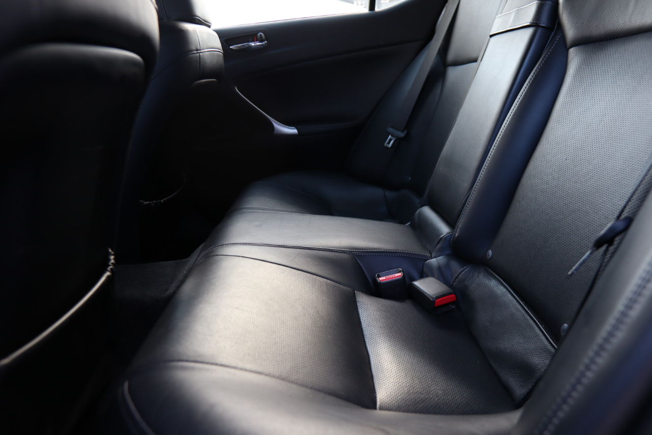 2012 Lexus IS 250 AWD photo 26