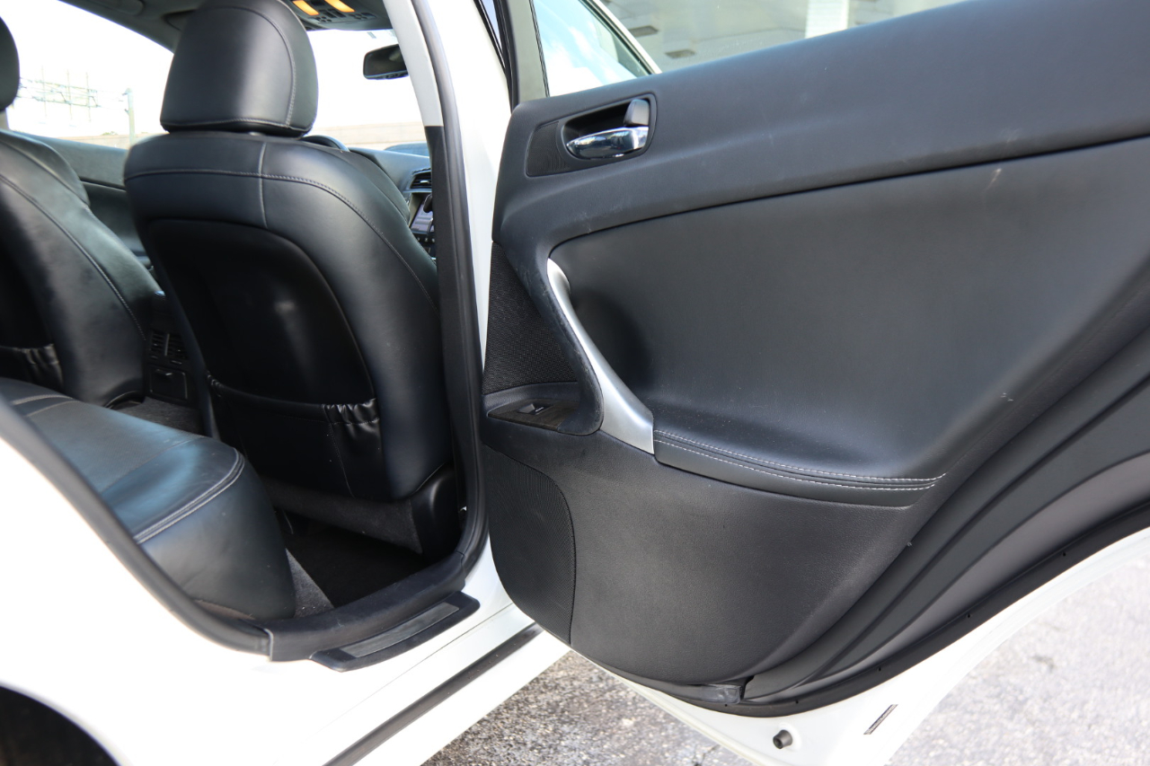 2012 Lexus IS 250 AWD photo 31