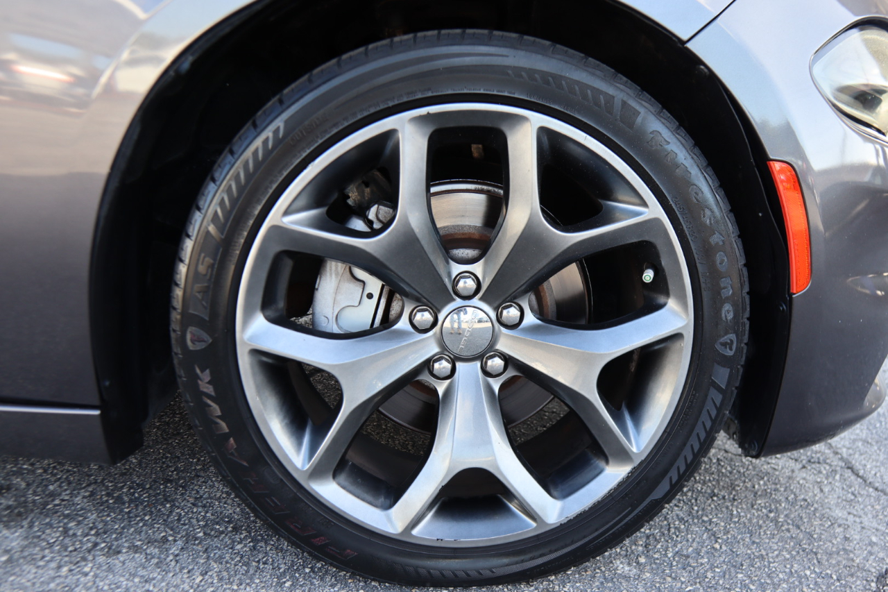 Dodge Charger 4dr Sdn RT RWD 2015 Dodge Charger 4dr Sdn RT RWD 2015